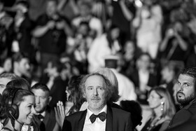 festival-cannes_regis-cintas-flores-105-95.jpg