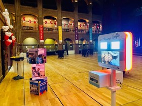 Location de Bornes Selfies à Salon de Provence et sa région.